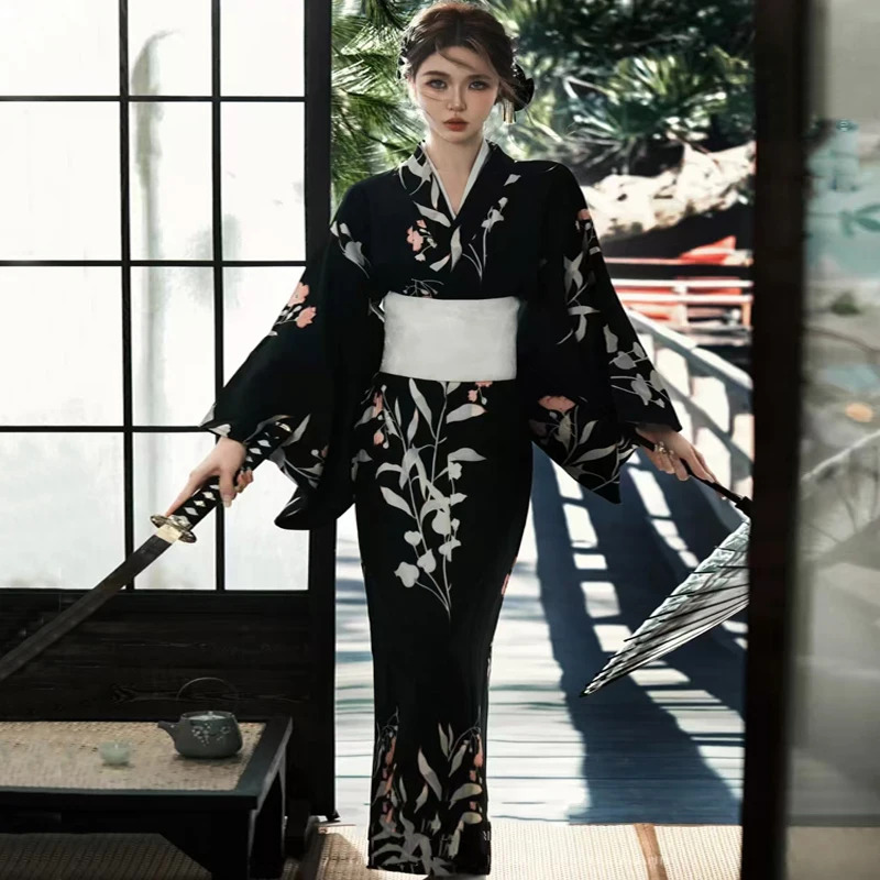 Kimono japonais noir gothique, - Asian Cosplay Anime avis et prix